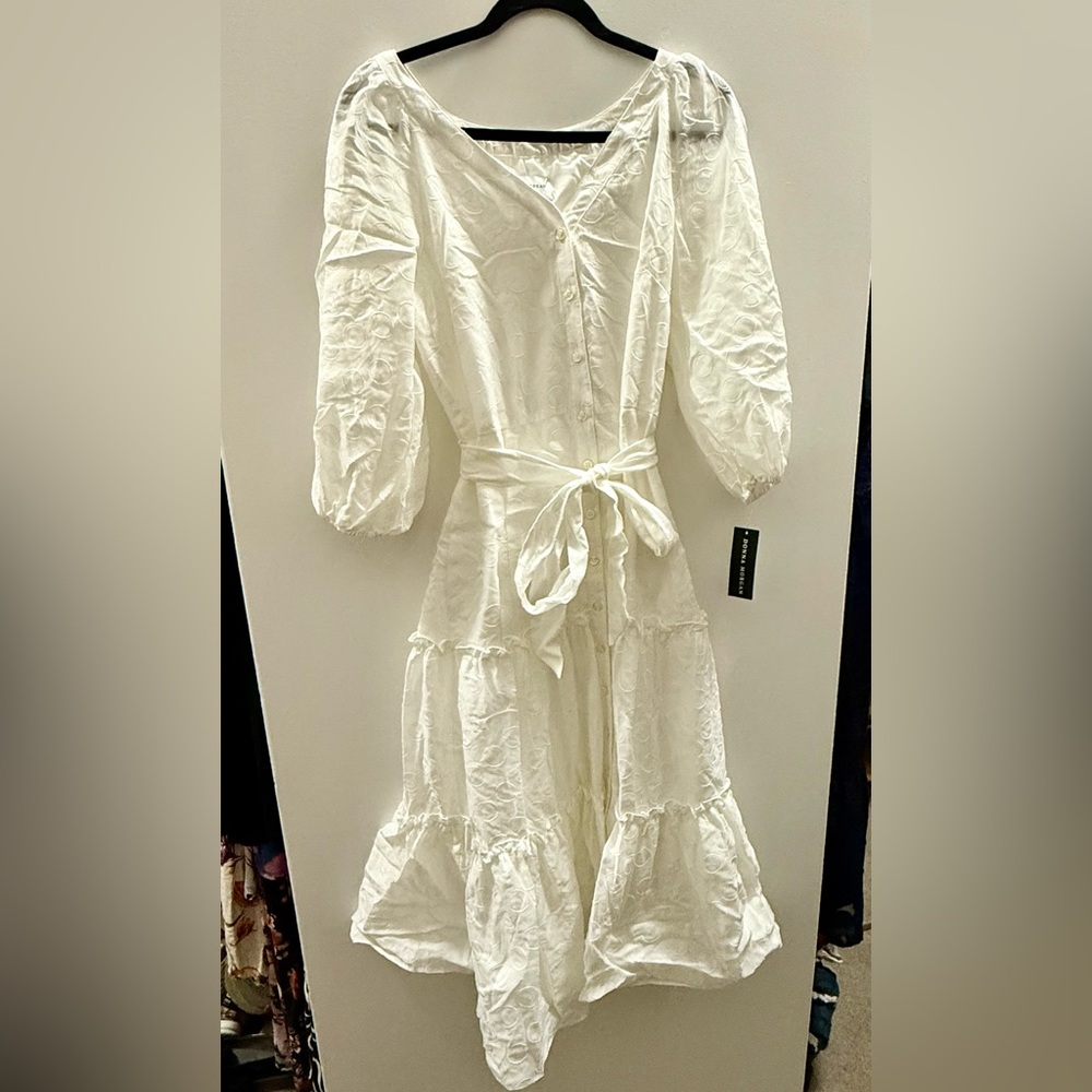 NWT Donna Morgan midi dress!…
